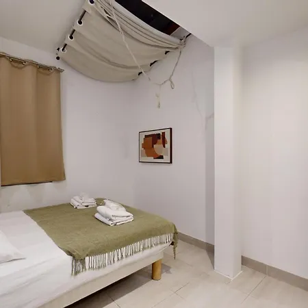 302 Dylan - Superbe A Apartment *